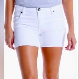 KUT FROM THE CLOTH Gidget Raw Hem Shorts in Optic White. Size 8. Like New!